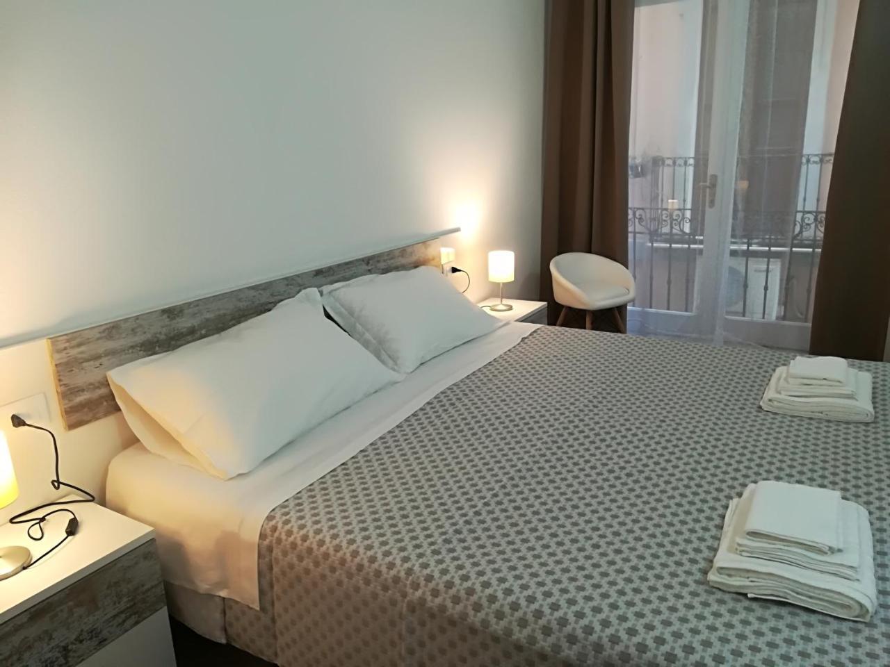 カリアリ B.House Bed & Breakfast エクステリア 写真