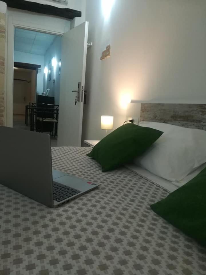 カリアリ B.House Bed & Breakfast エクステリア 写真